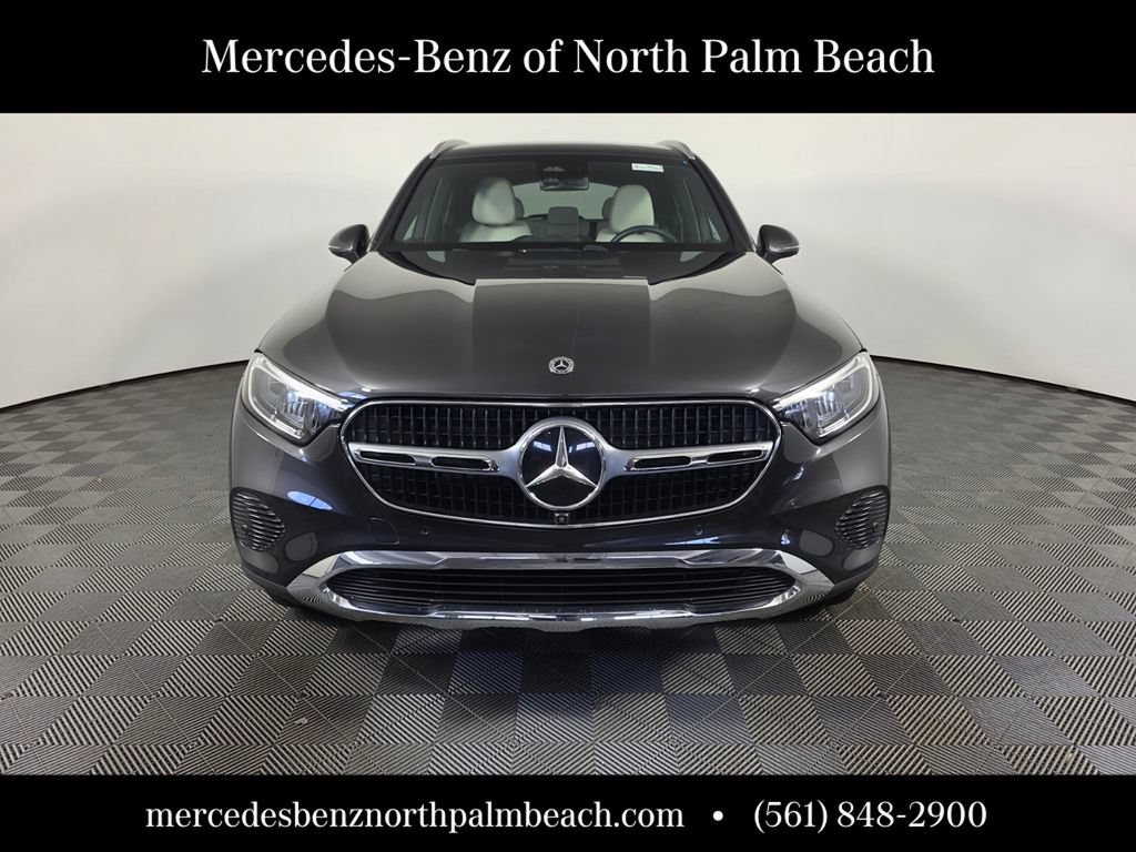 Certified 2026 Mercedes-Benz GLC 300 image 2