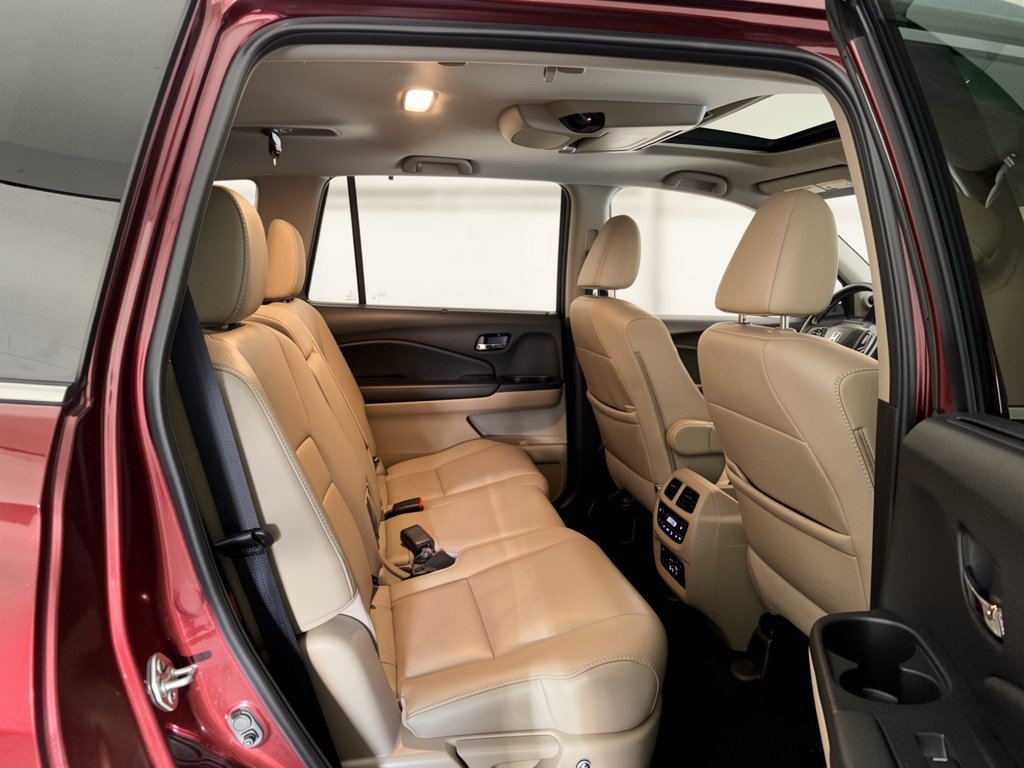 Used 2019 Honda Pilot Touring image 29