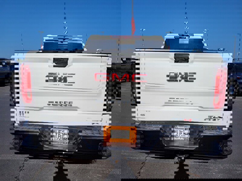 Used 2024 GMC Sierra 1500 AT4X image 10