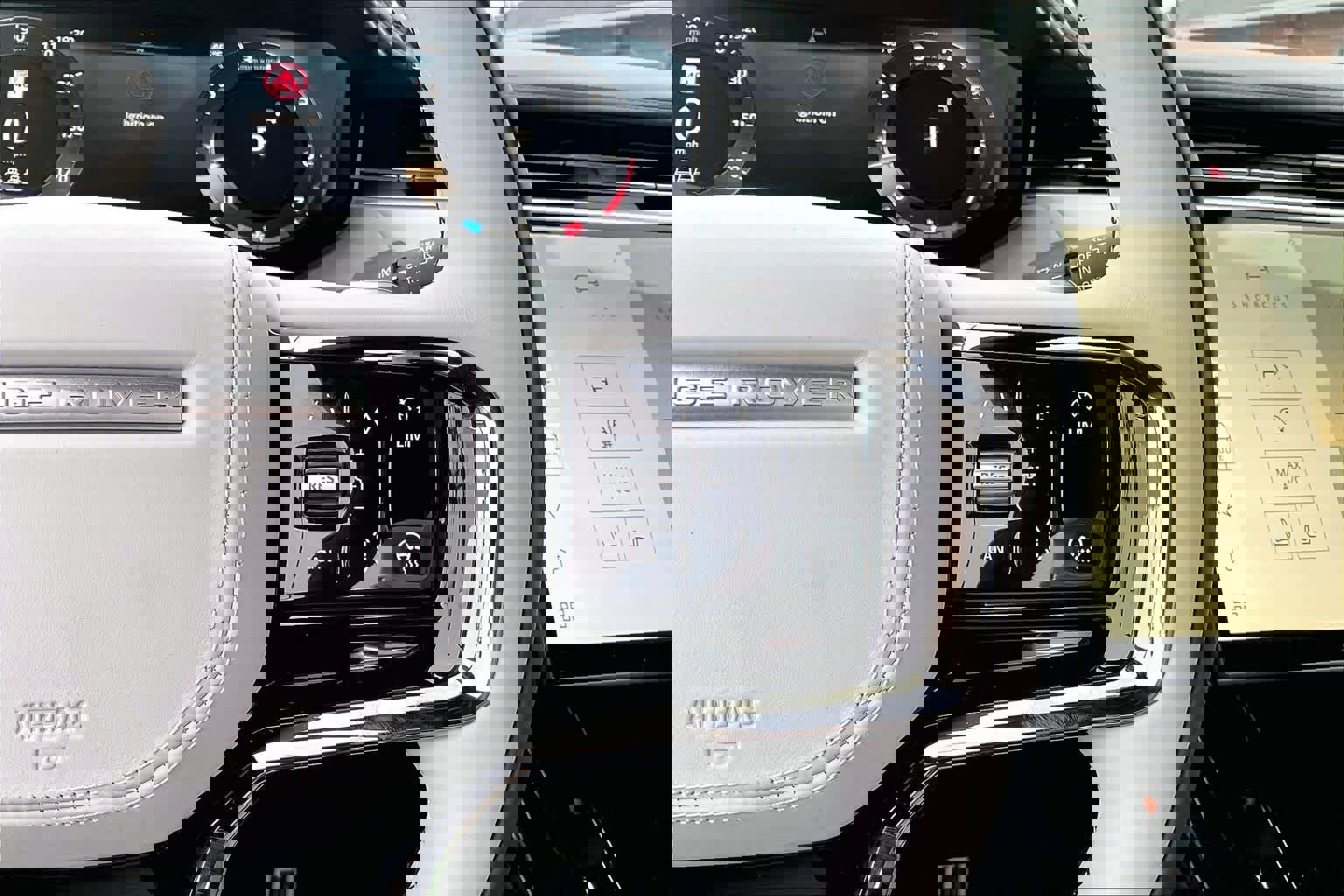 Used 2025 Land Rover Range Rover Sport Dynamic SE image 22