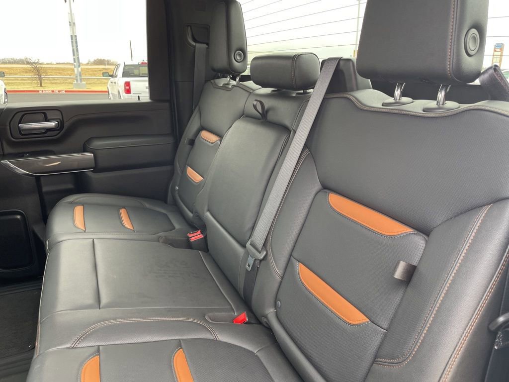 Used 2022 GMC Sierra 2500 AT4 image 32