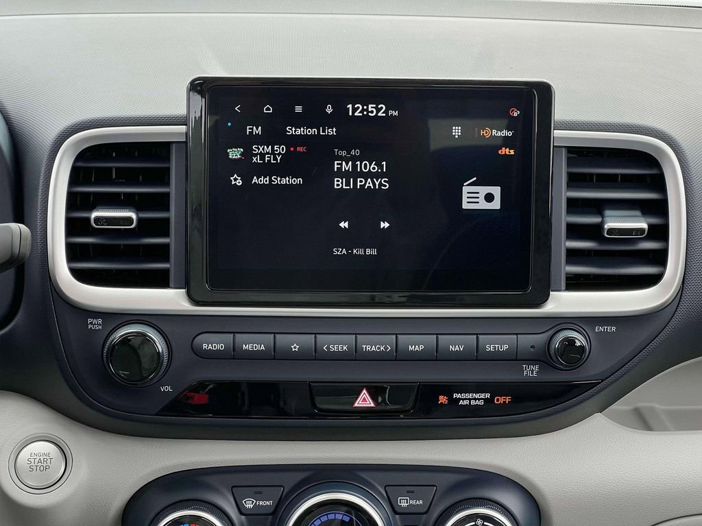 New 2025 Hyundai Venue Limited image 28