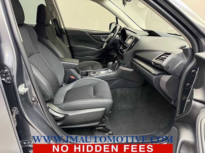 Used 2023 Subaru Forester Premium image 21