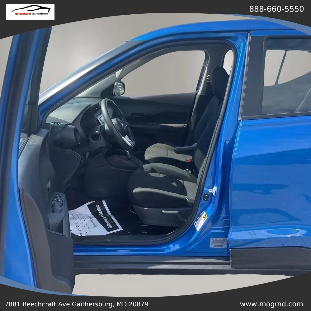 Used 2025 Nissan Kicks Play S FWD image 6