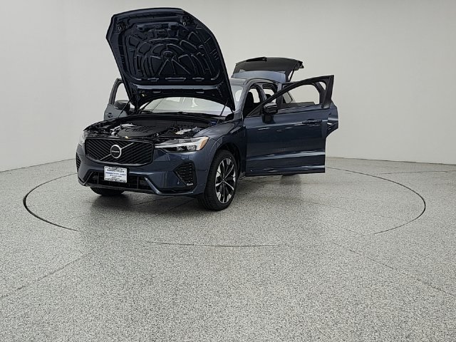 New 2027 Volvo XC60 T8 Plus AWD/4WD image 9