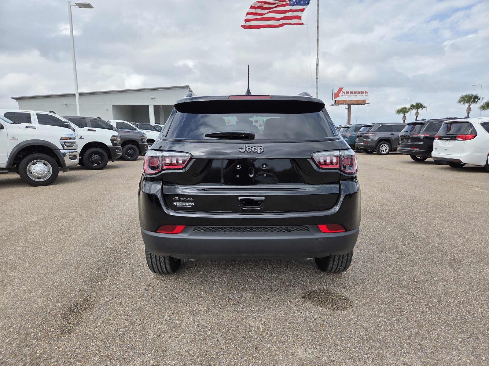 New 2026 Jeep Compass Latitude AWD/4WD image 6