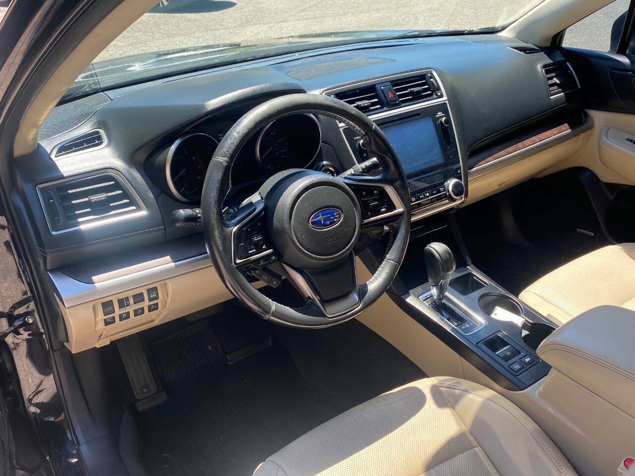 Used 2019 Subaru Outback 2.5i Limited AWD/4WD image 12