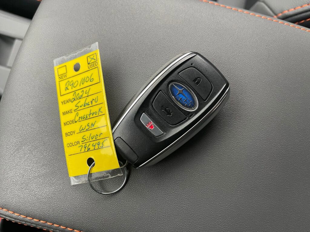 Used 2024 Subaru Crosstrek 2.5i Limited image 4