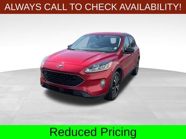 Used 2022 Ford Escape SEL w/ SEL Stealth AWD Package image 3