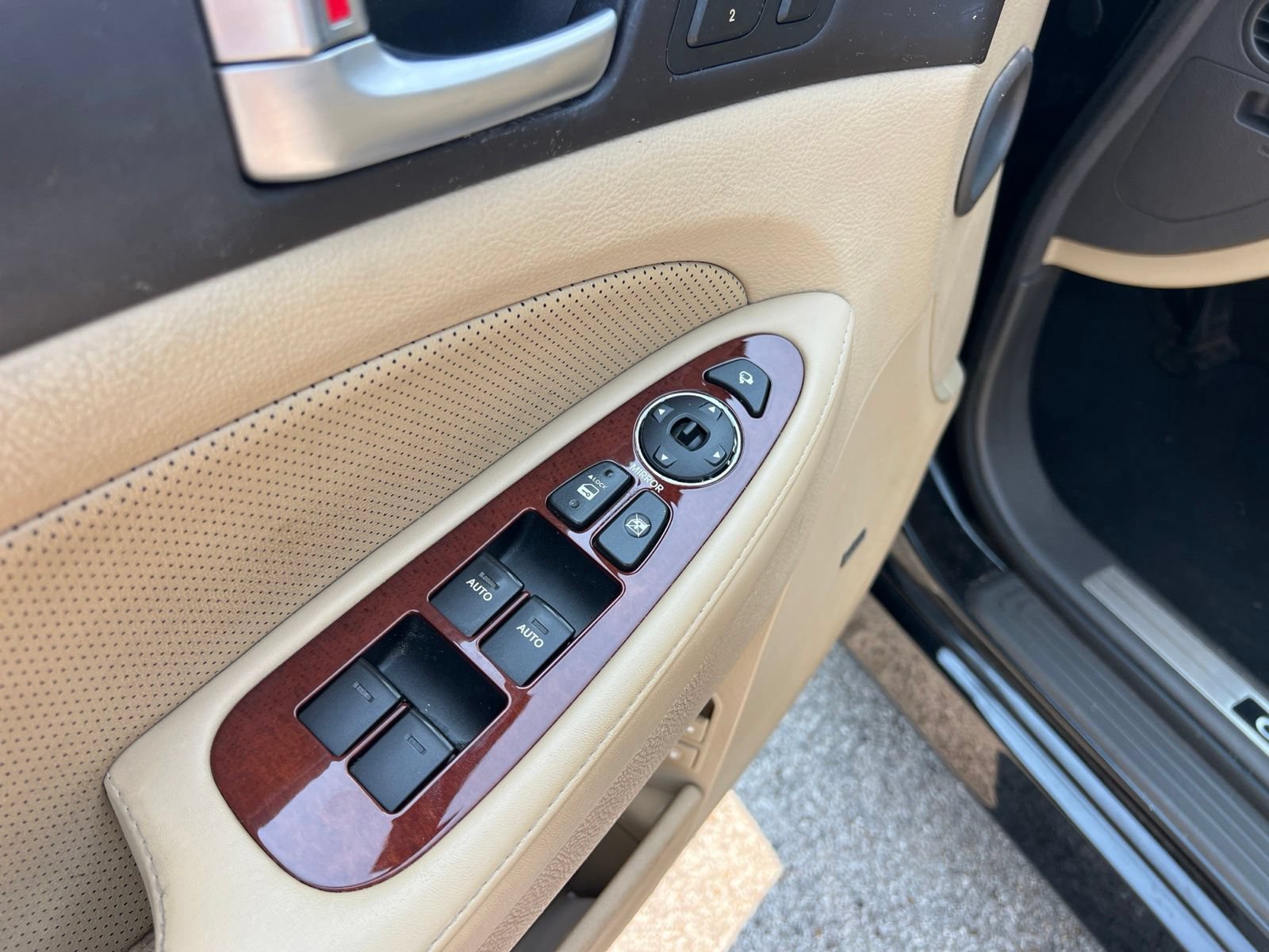 Used 2012 Hyundai Genesis 4.6 RWD image 30