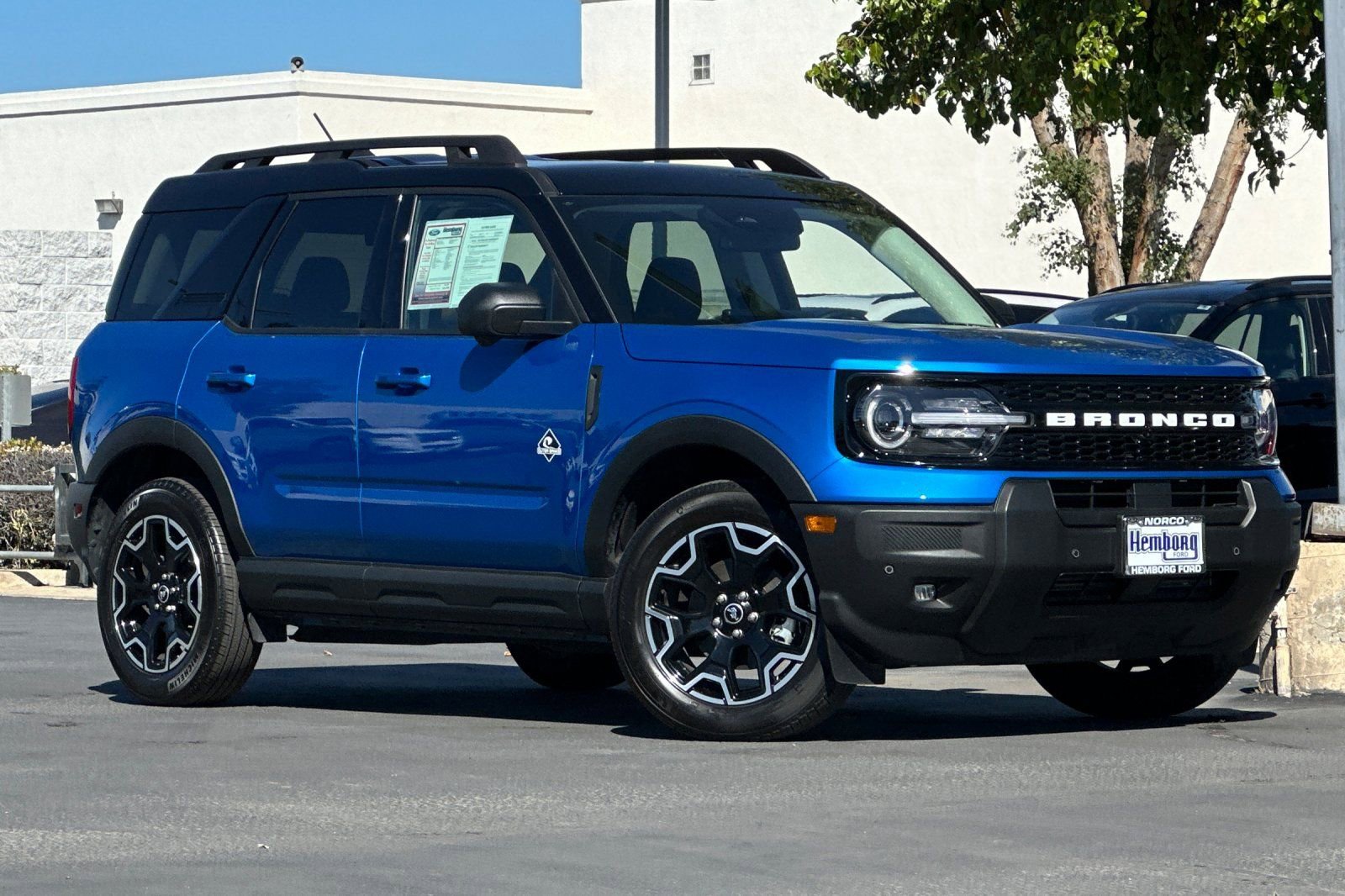 Used 2025 Ford Bronco Sport Outer Banks w/ Outer Banks Tech Package+ image 2