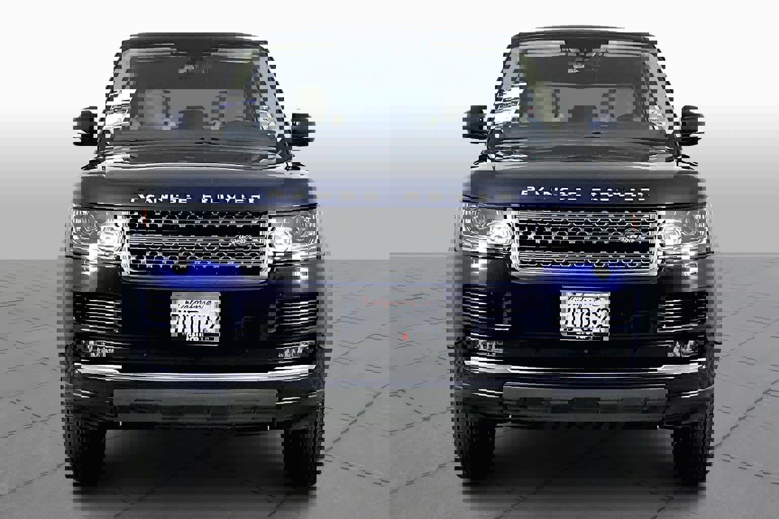 Used 2016 Land Rover Range Rover image 3