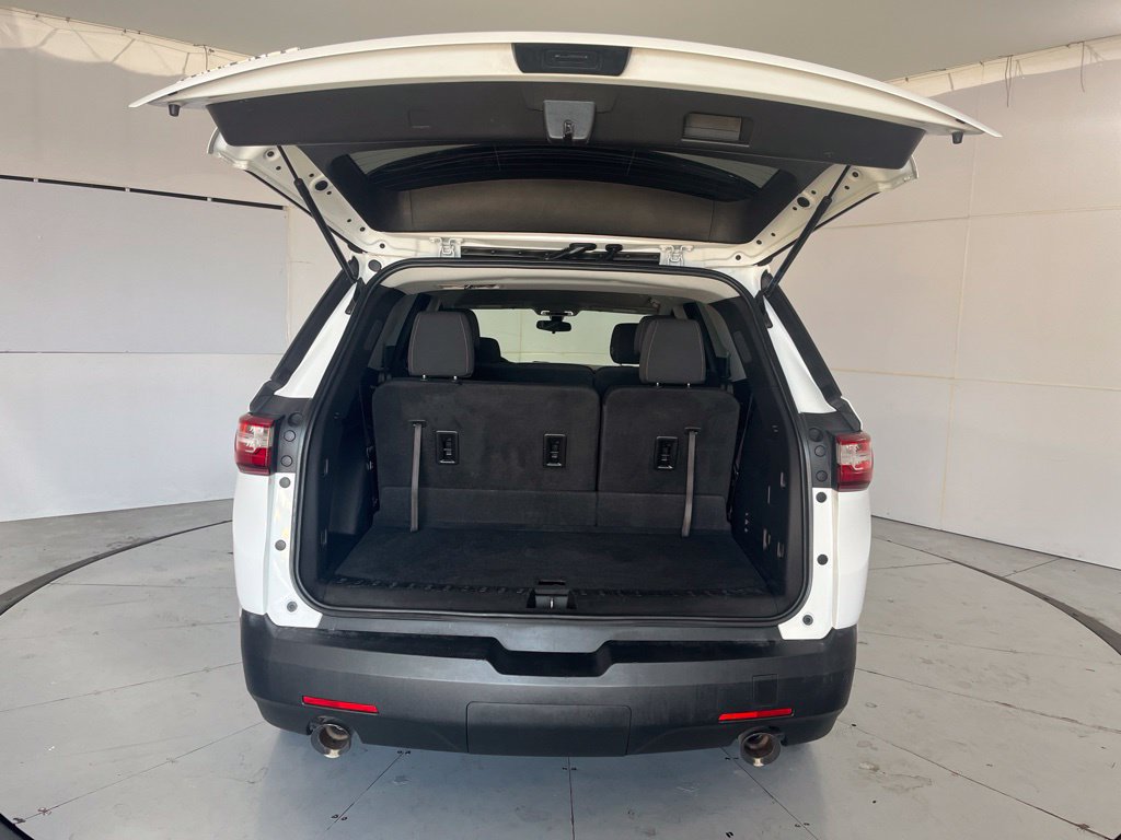 Used 2020 Chevrolet Traverse LS FWD image 13