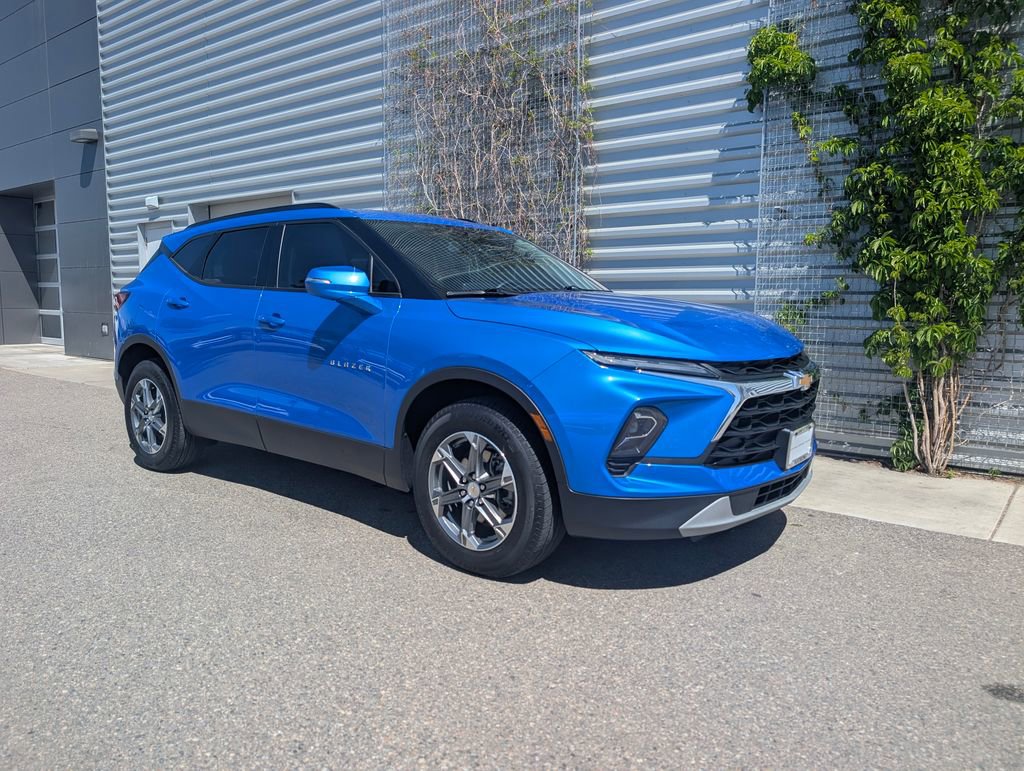 Used 2024 Chevrolet Blazer LT AWD/4WD image 9