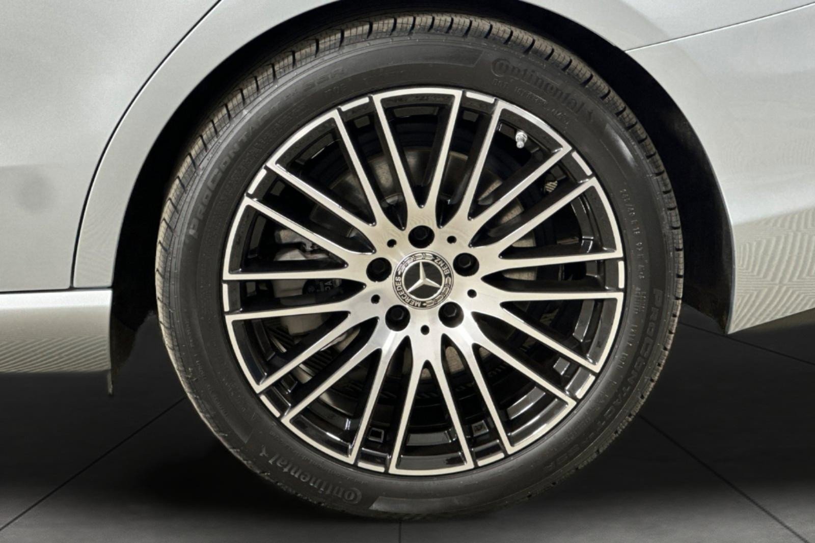 Used 2023 Mercedes-Benz C 300 Sedan image 24