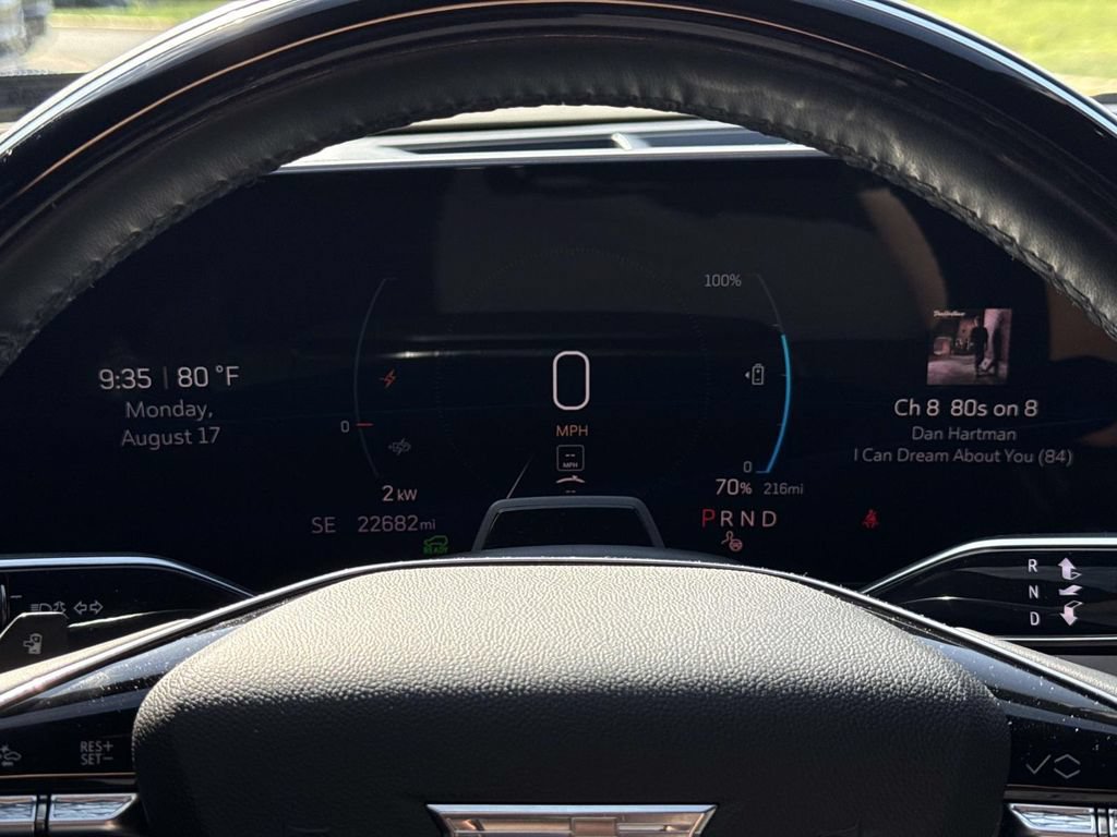Used 2024 Cadillac Lyriq Luxury AWD/4WD image 8