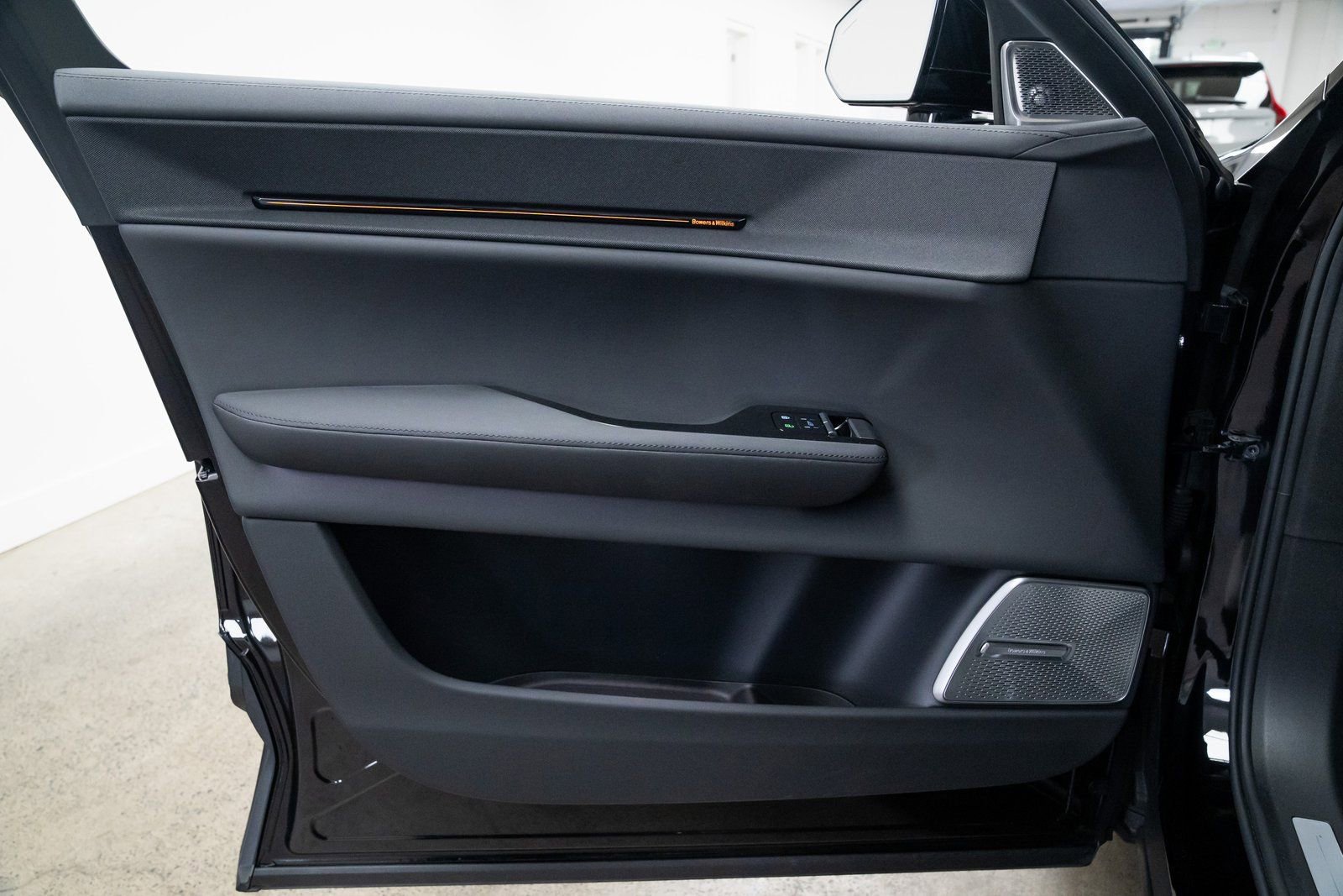 Used 2025 Polestar Polestar 3 image 17