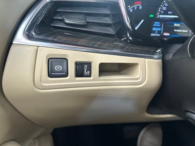Used 2019 Cadillac XT5 FWD image 15