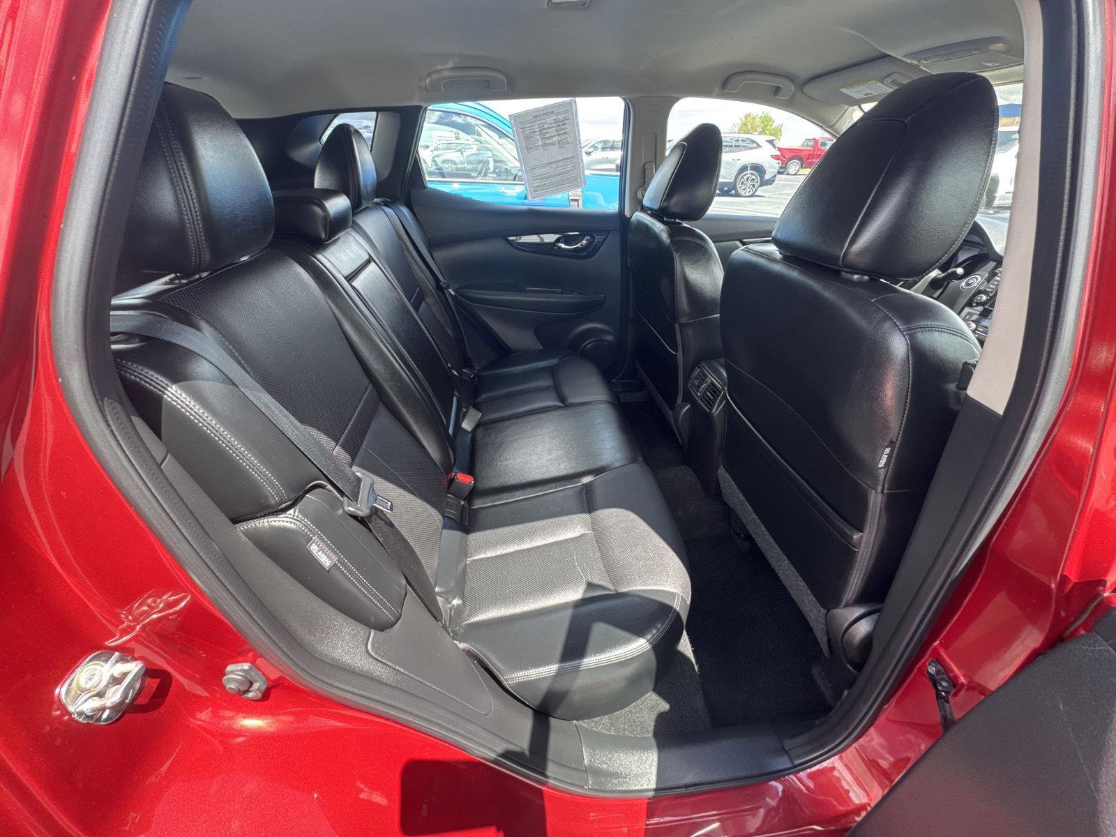 Used 2022 Nissan Rogue Sport SL AWD/4WD image 11