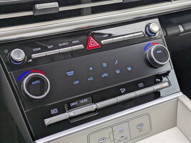 New 2026 Hyundai Santa Fe SE FWD image 16