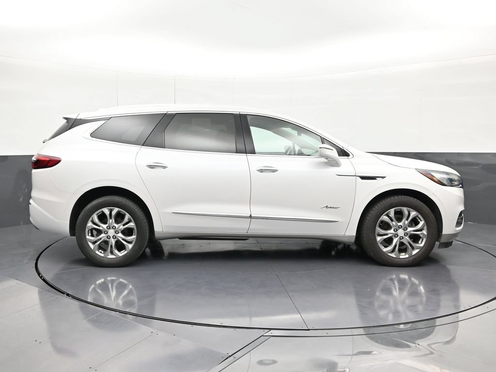 Used 2018 Buick Enclave Avenir FWD image 6