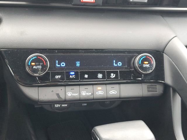 Used 2025 Hyundai Elantra Sport image 20