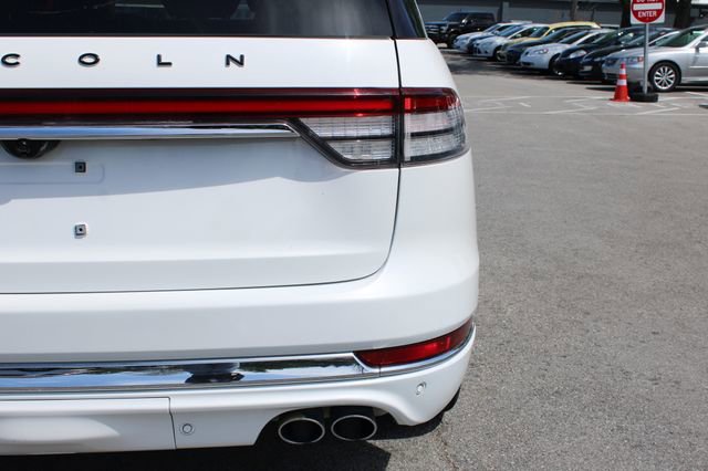 Used 2021 Lincoln Aviator Black Label w/ Dynamic Handling Package AWD/4WD image 44