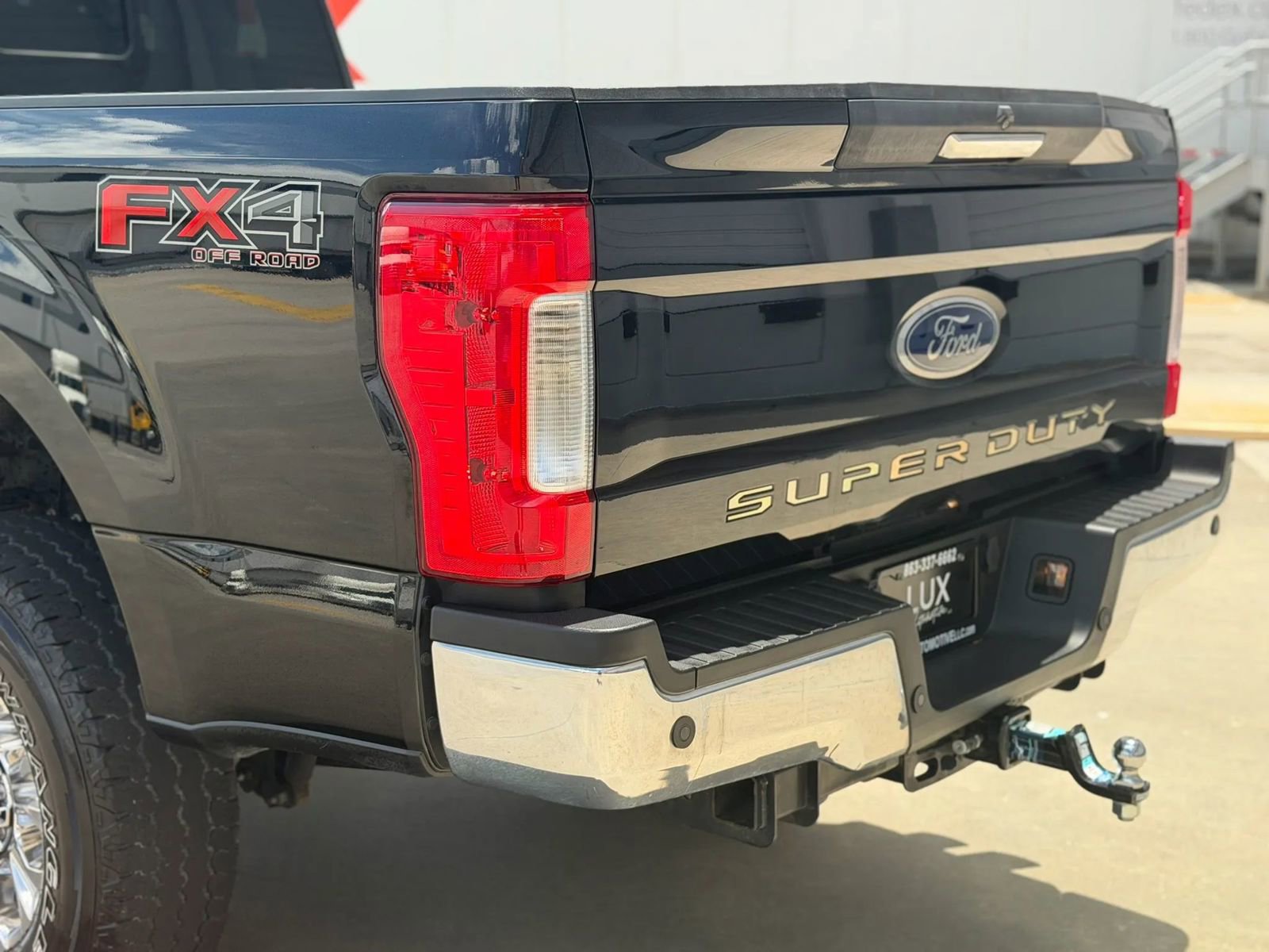 Used 2019 Ford F250 XLT w/ XLT Premium Package AWD/4WD image 14