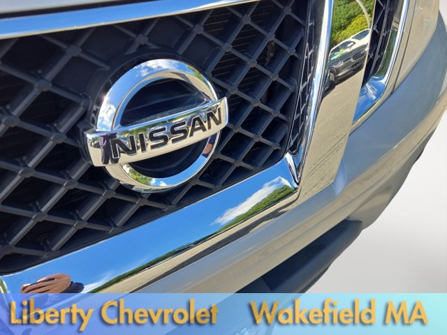 Used 2015 Nissan Frontier SV AWD/4WD image 9