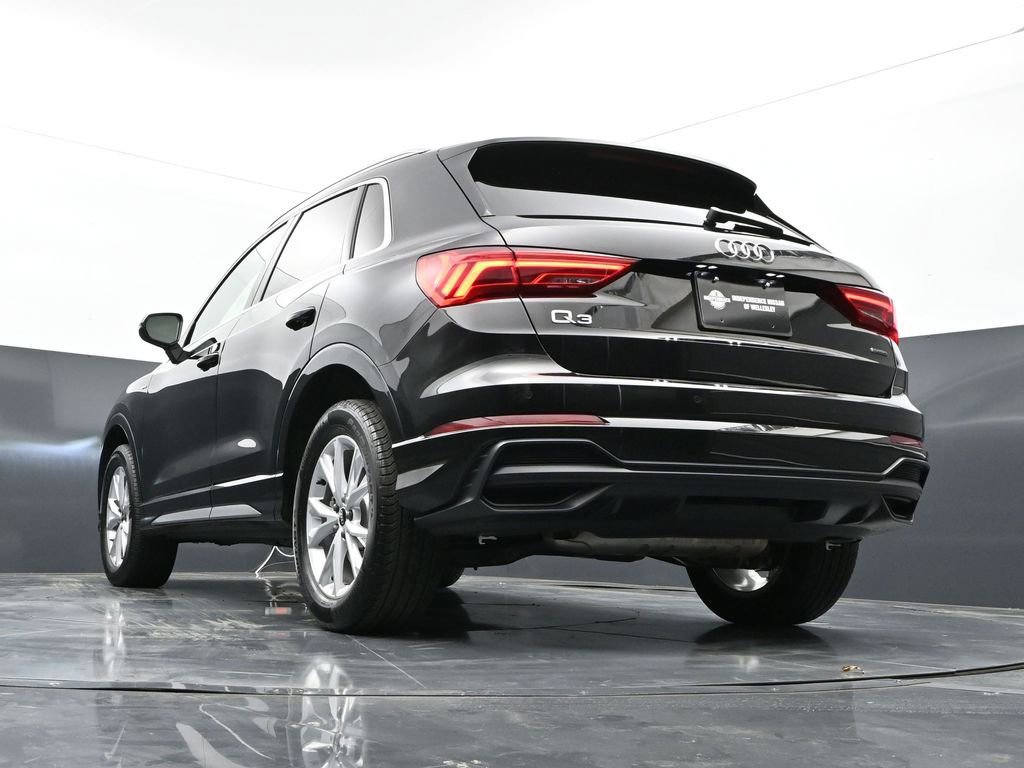 Used 2022 Audi Q3 2.0T Premium image 18
