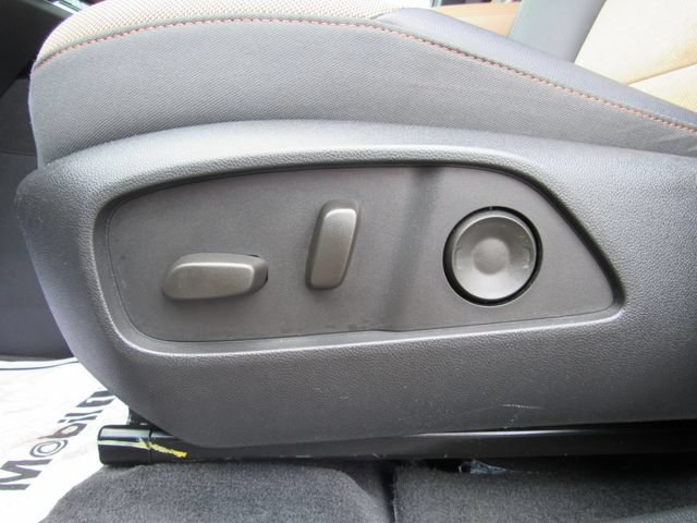 Certified 2025 Chevrolet Equinox ACTIV w/ Safety and Technology Package AWD/4WD image 15