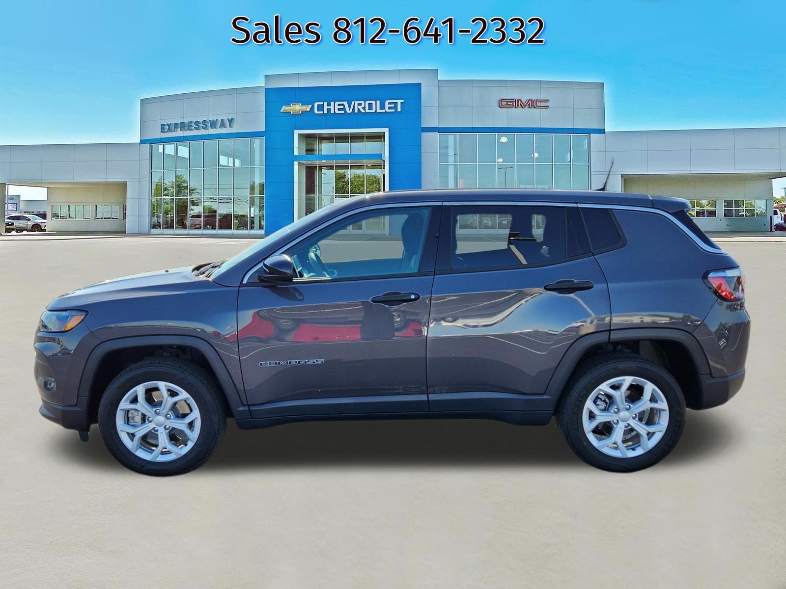 Used 2024 Jeep Compass Sport AWD/4WD image 4
