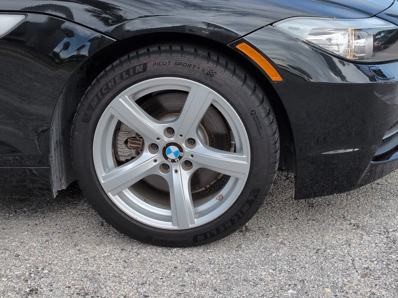 Used 2012 BMW Z4 sDrive28i RWD image 10