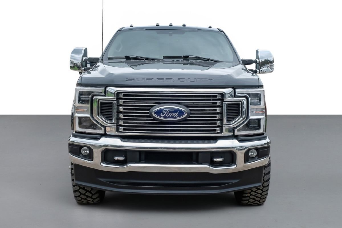 Used 2021 Ford F350 Lariat w/ Lariat Ultimate Package AWD/4WD image 3