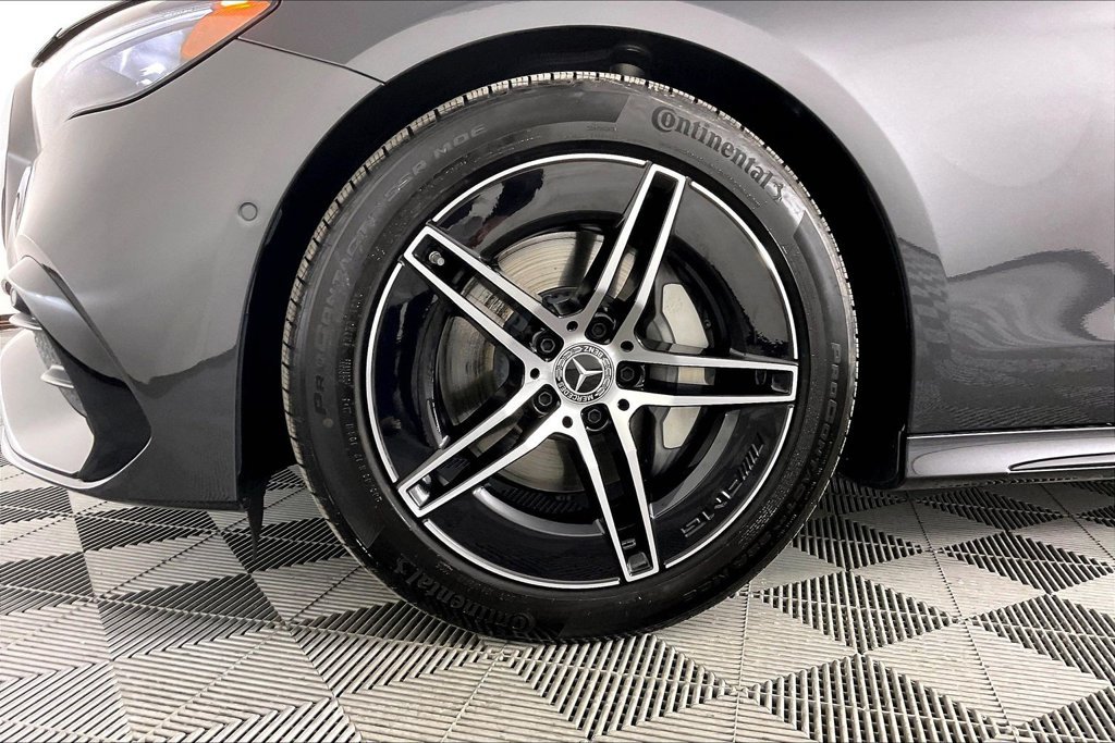 Used 2026 Mercedes-Benz E 350 4MATIC Sedan image 8