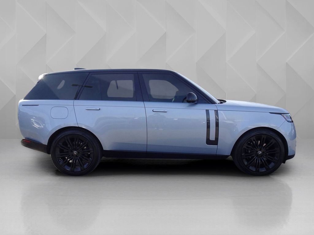 Used 2024 Land Rover Range Rover SE AWD/4WD image 6