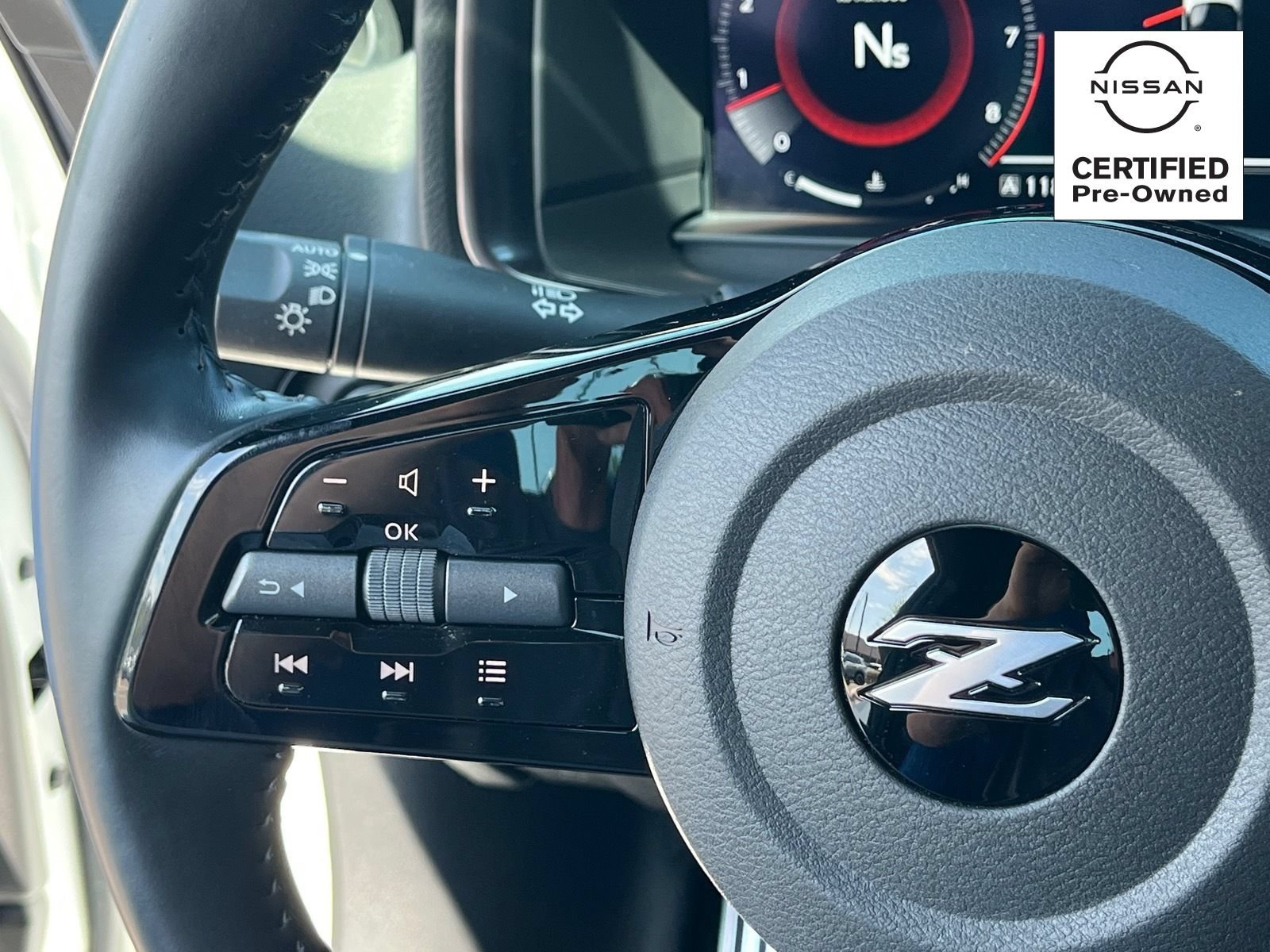 Certified 2023 Nissan Z w/ Floor Mat Package (L93) RWD image 16