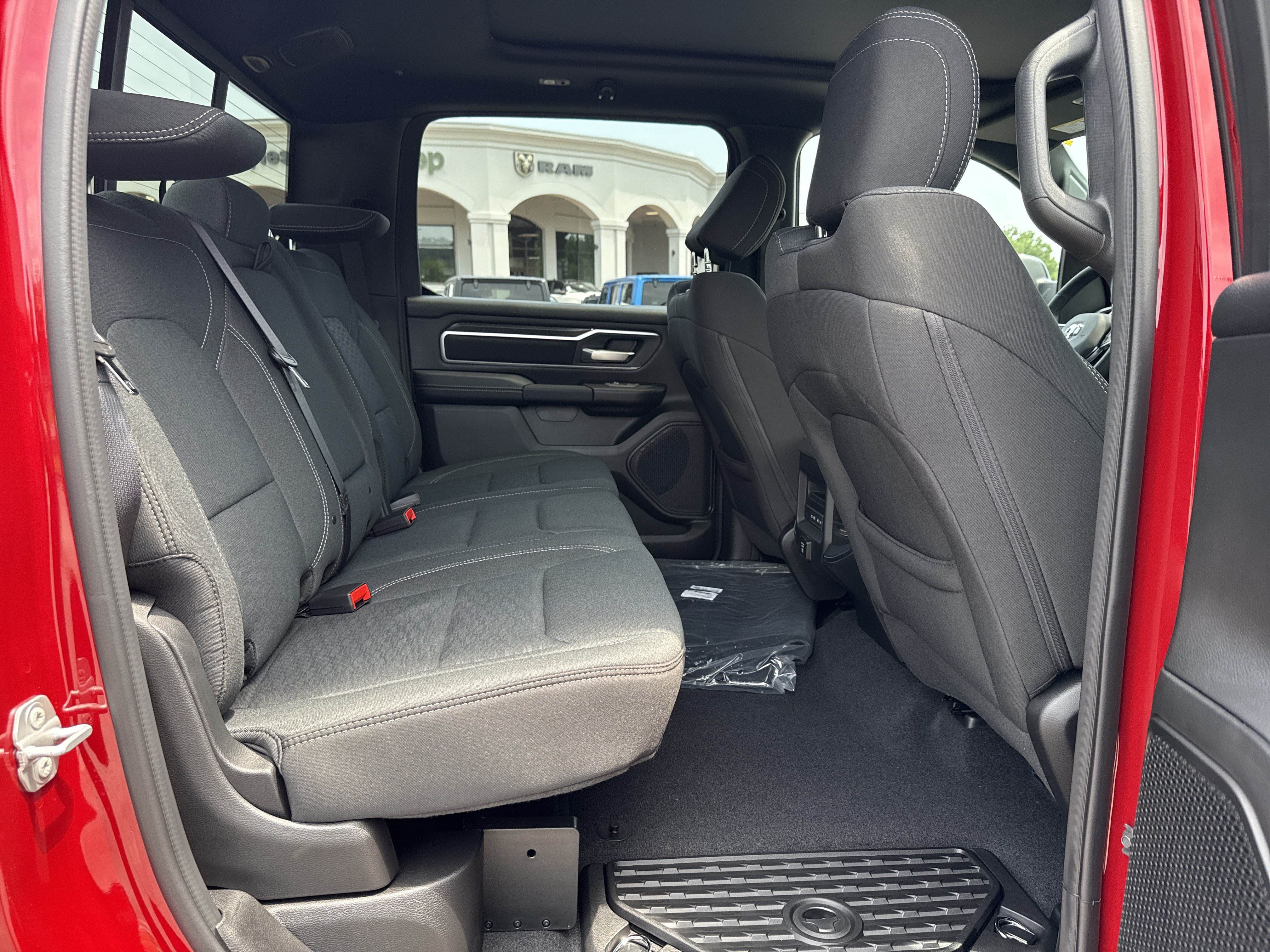 New 2026 RAM 1500 Big Horn AWD/4WD image 15