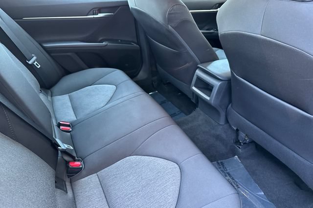 Used 2019 Toyota Camry LE FWD image 18