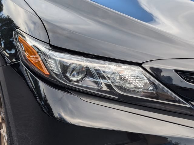 Used 2023 Toyota Camry SE w/ Convenience Package FWD image 9