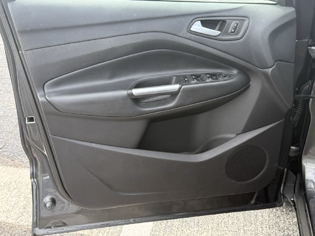 Used 2018 Ford Escape SE AWD/4WD image 9