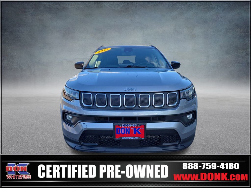 Used 2022 Jeep Compass Latitude image 3