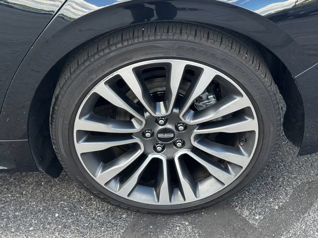 Used 2018 Lincoln Continental Reserve AWD/4WD image 11