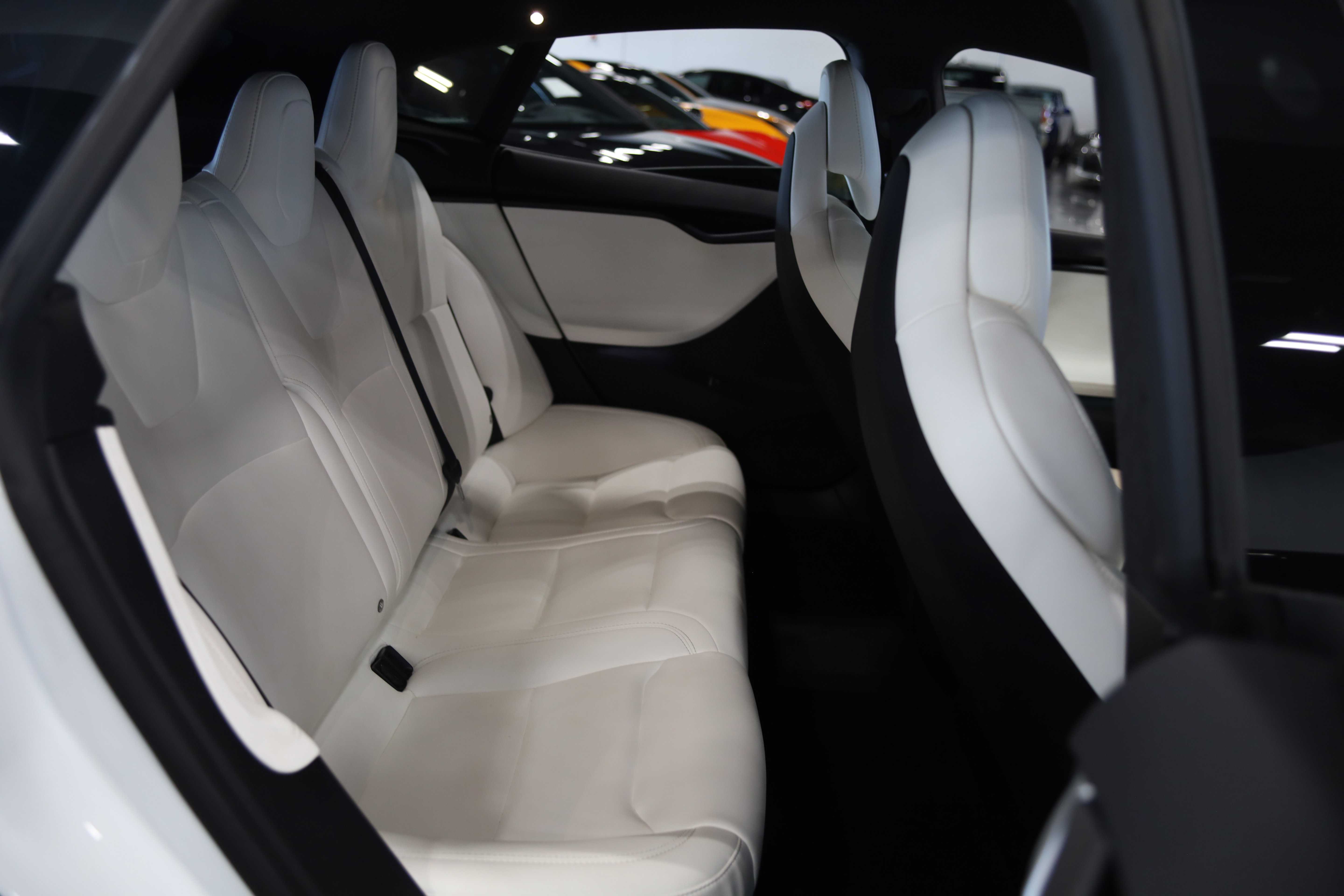 Used 2019 Tesla Model S Long Range AWD/4WD image 37