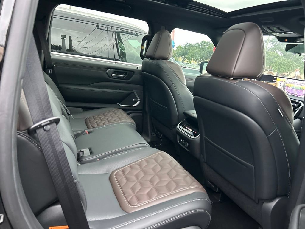 New 2026 Nissan Armada Platinum RWD image 45
