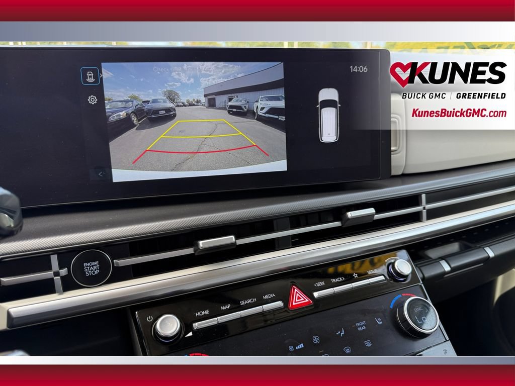 Used 2025 Hyundai Santa Fe SEL AWD/4WD image 28