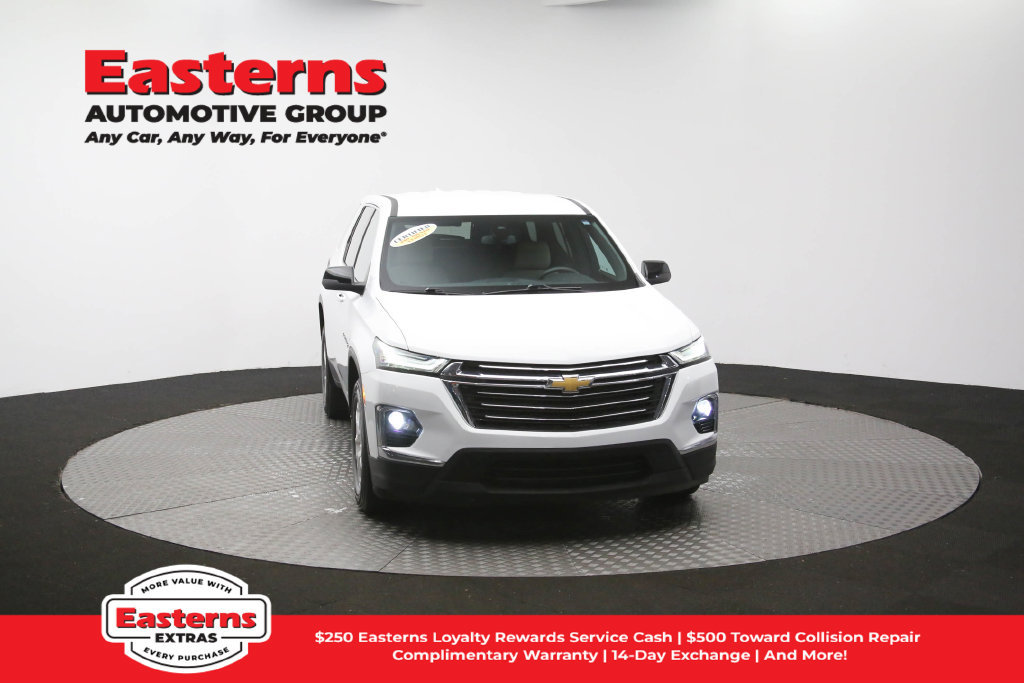 Used 2023 Chevrolet Traverse LS FWD image 50