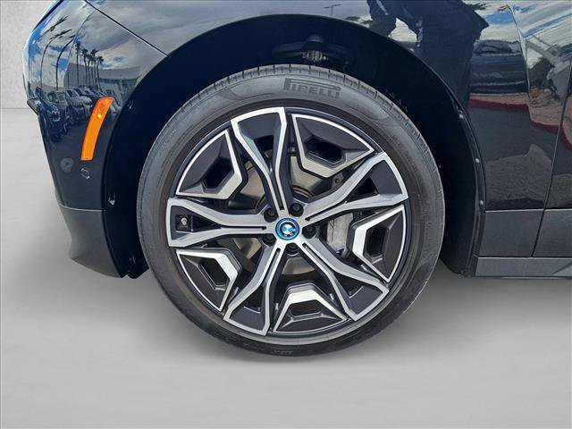 Certified 2024 BMW iX xDrive50 AWD/4WD image 25