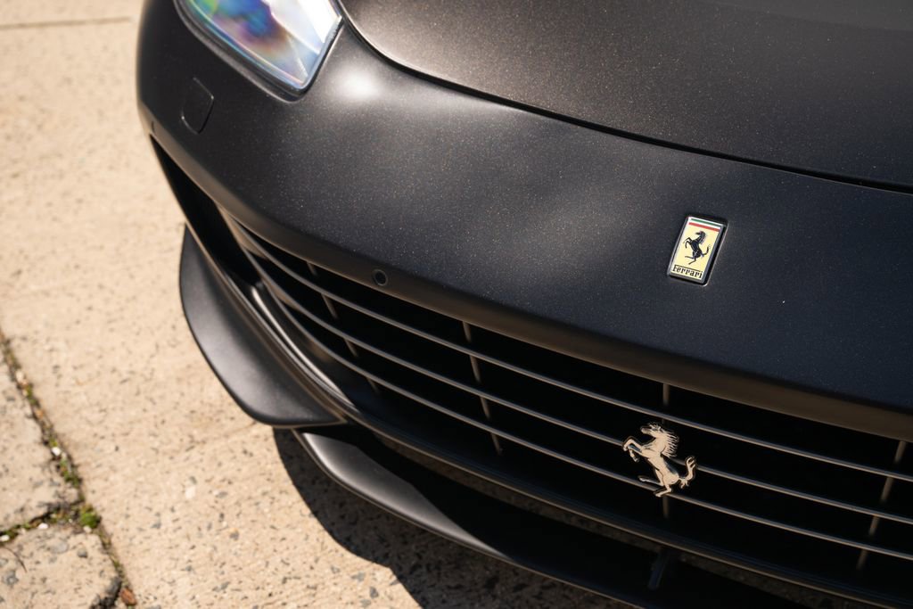 Certified 2018 Ferrari GTC4Lusso image 8