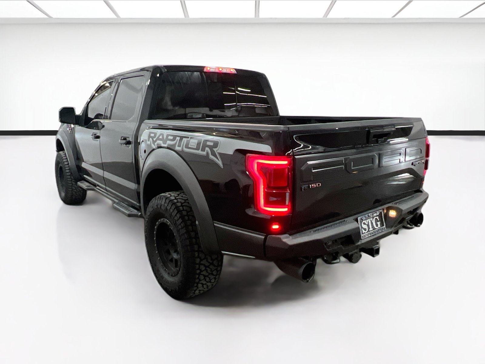 Used 2018 Ford F150 Raptor w/ Equipment Group 802A Luxury AWD/4WD image 6